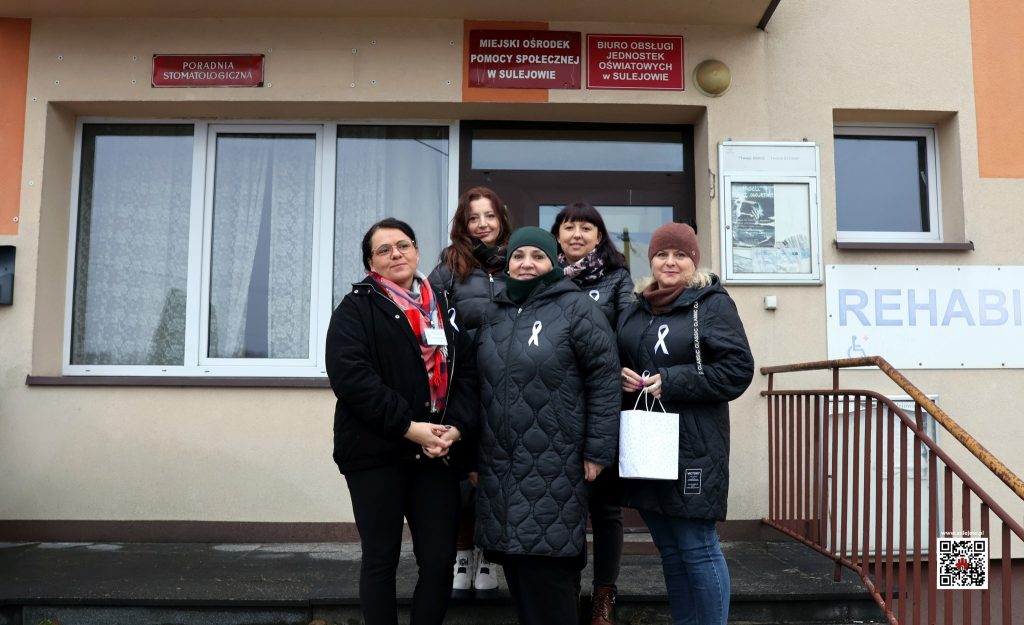 pracownicy MOPS prowadzący kamapnię